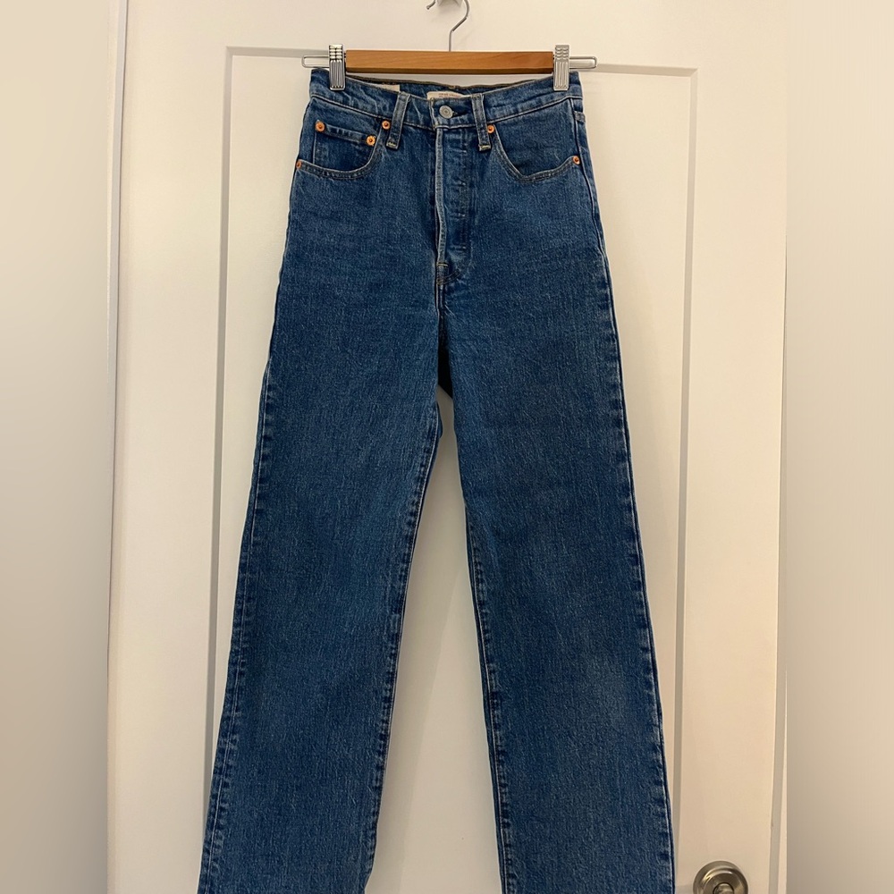Levi’s Ribcage Ankle Straight Jean - size 25